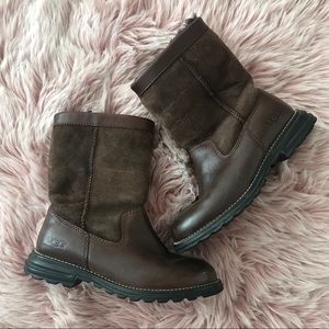 UGG Boots Size: 5